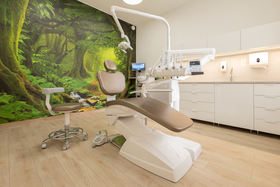 Zdjęcie na okładce dla ChilliDent Stomatolog Dentysta Poznań – Protetyka, Implanty, Korony, Leczenie Kanałowe, Bonding Zębów